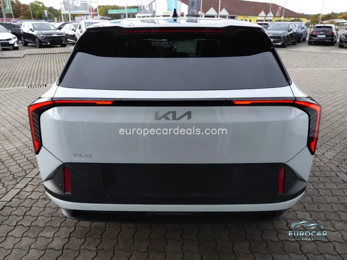 Kia EV4