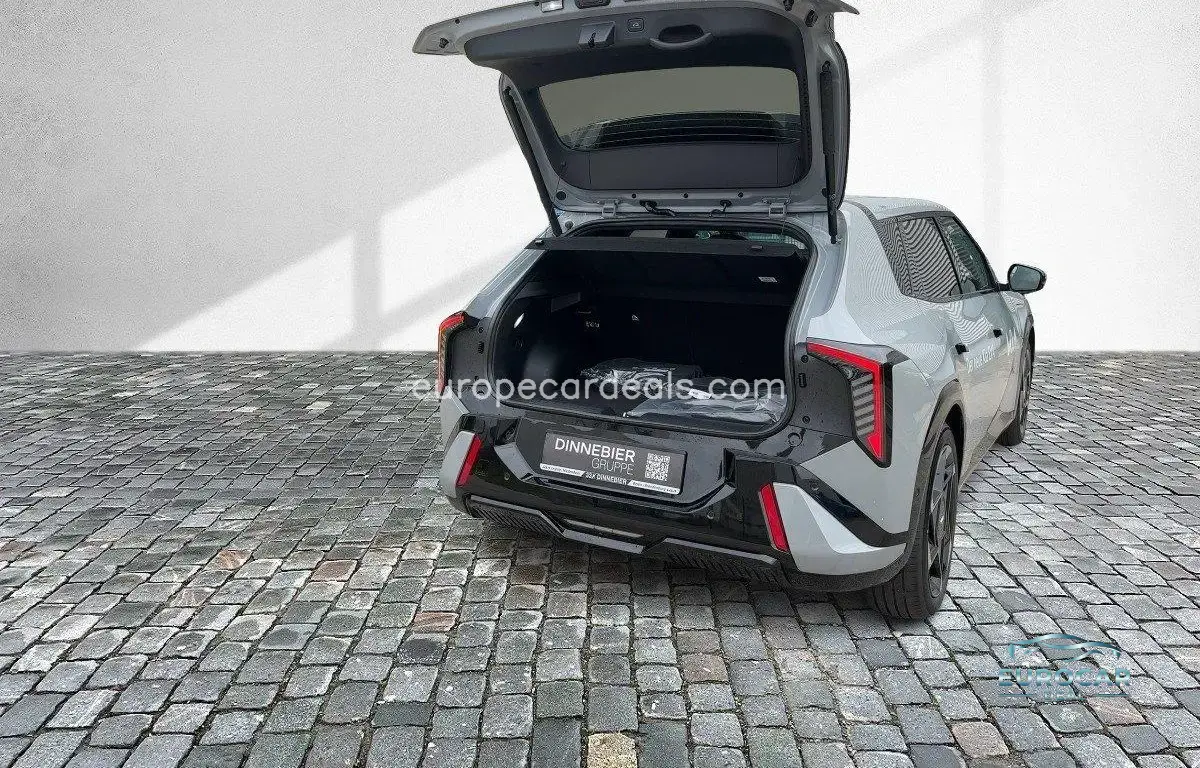 Kia EV4