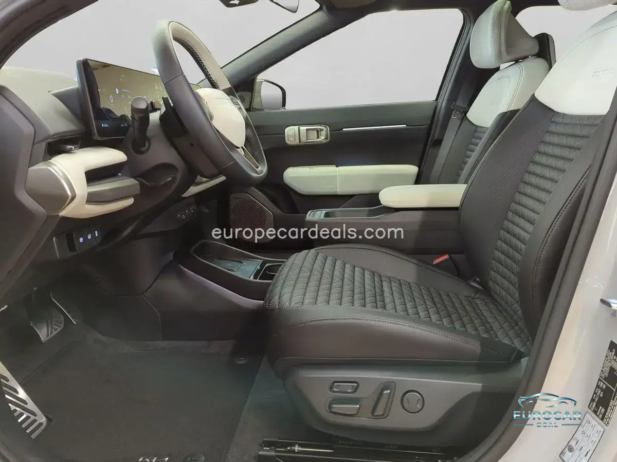 Kia EV4
