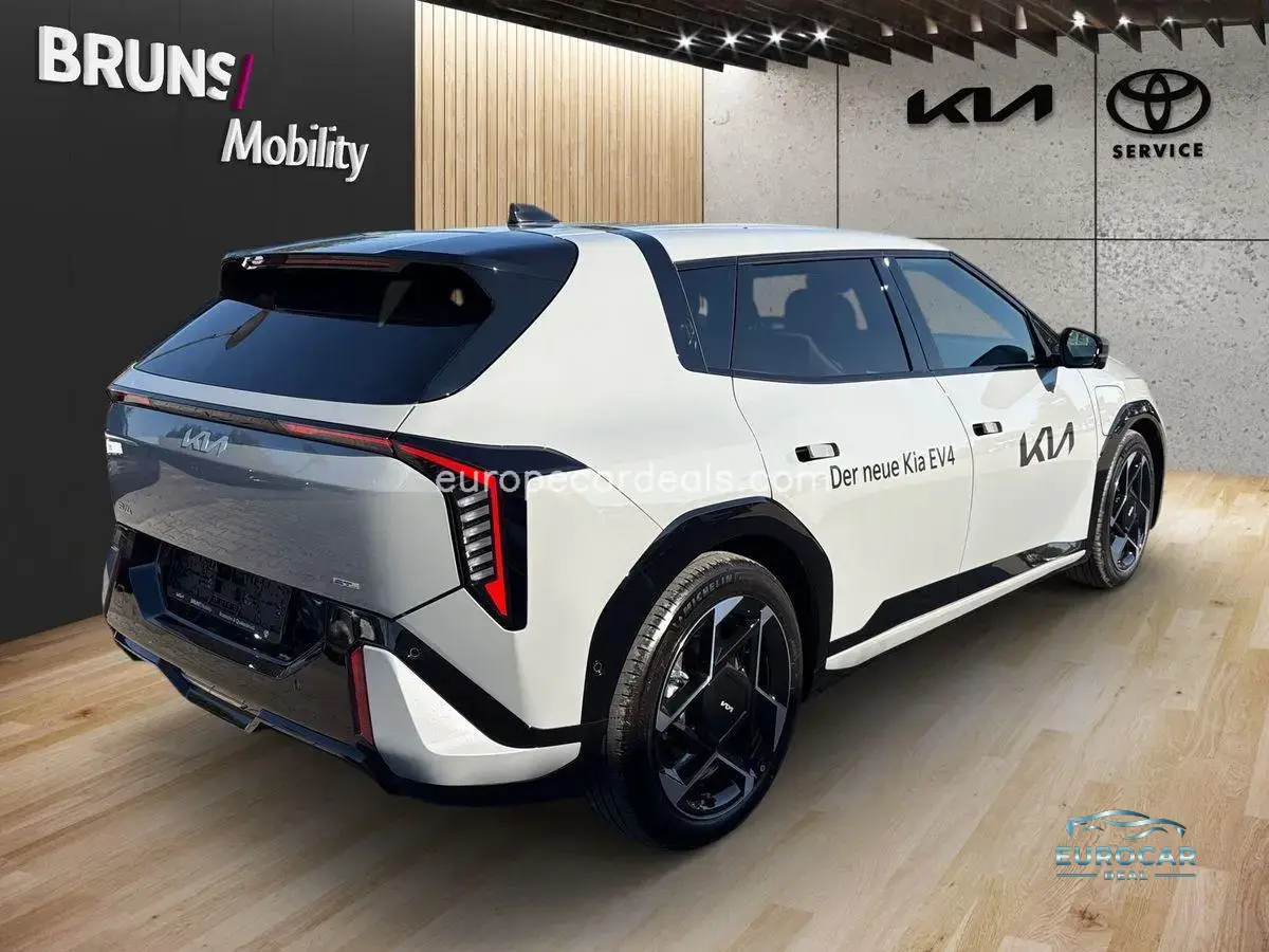 Kia EV4