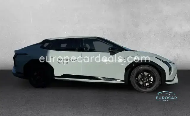 Kia EV4