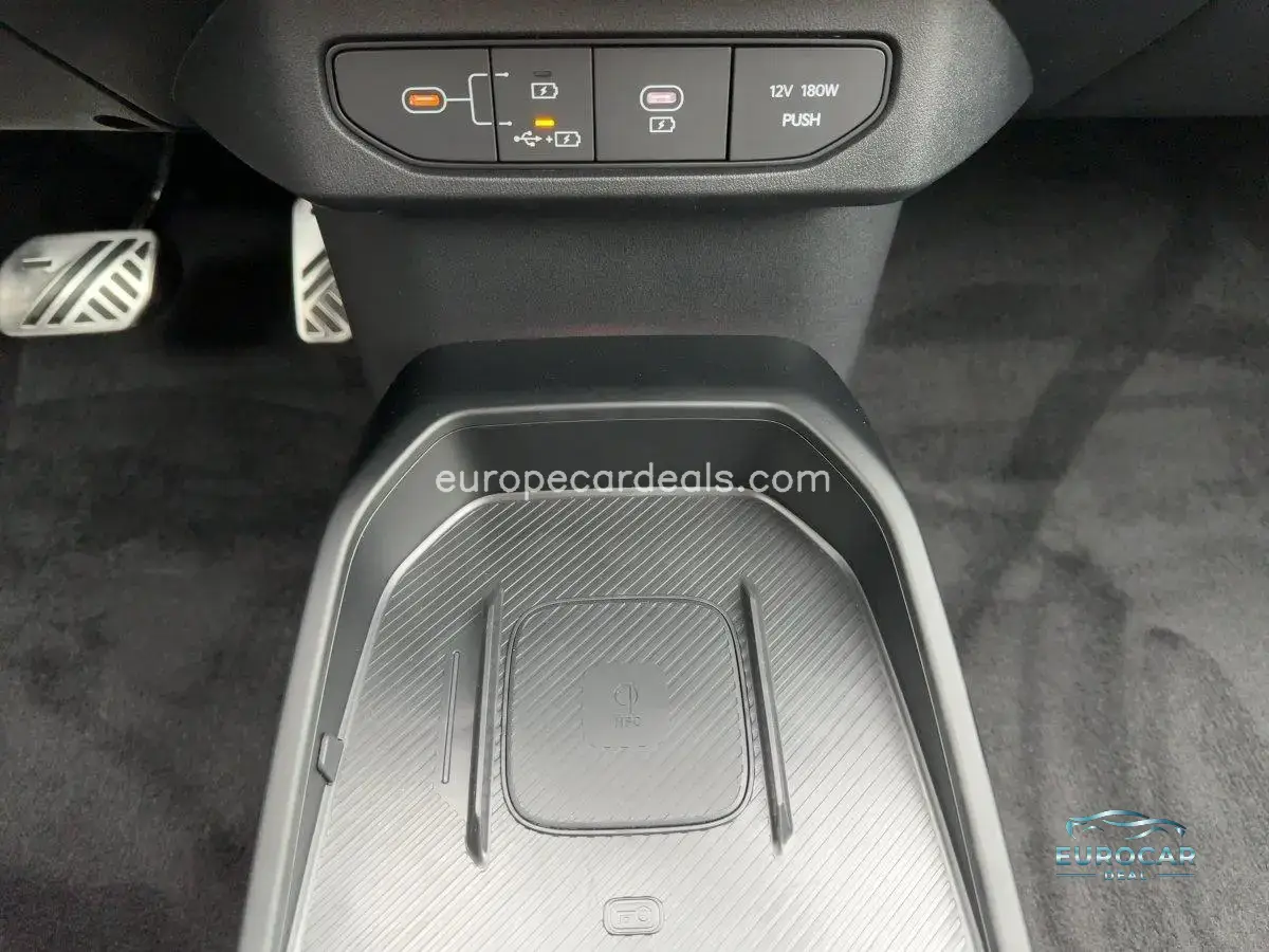 Kia EV4