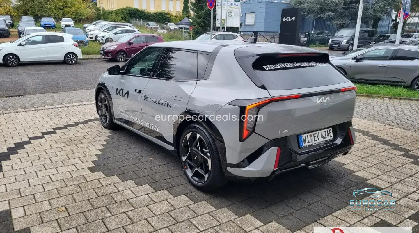 Kia EV4