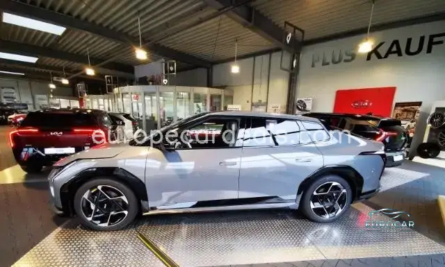 Kia EV4