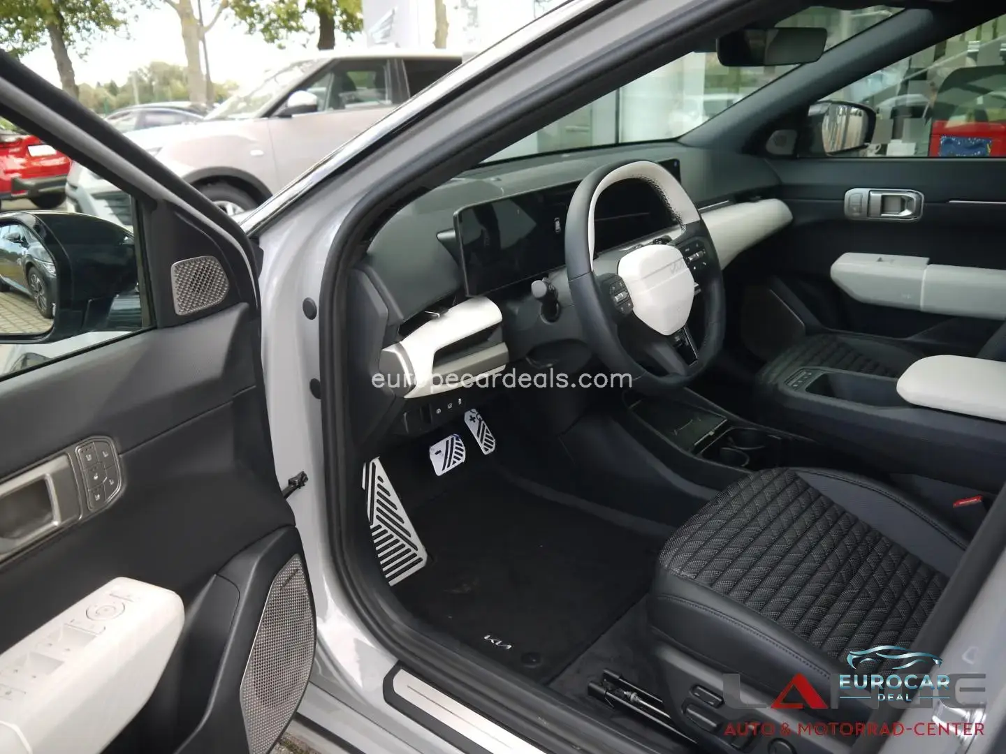 Kia EV4
