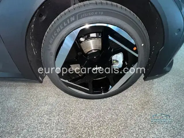 Kia EV4