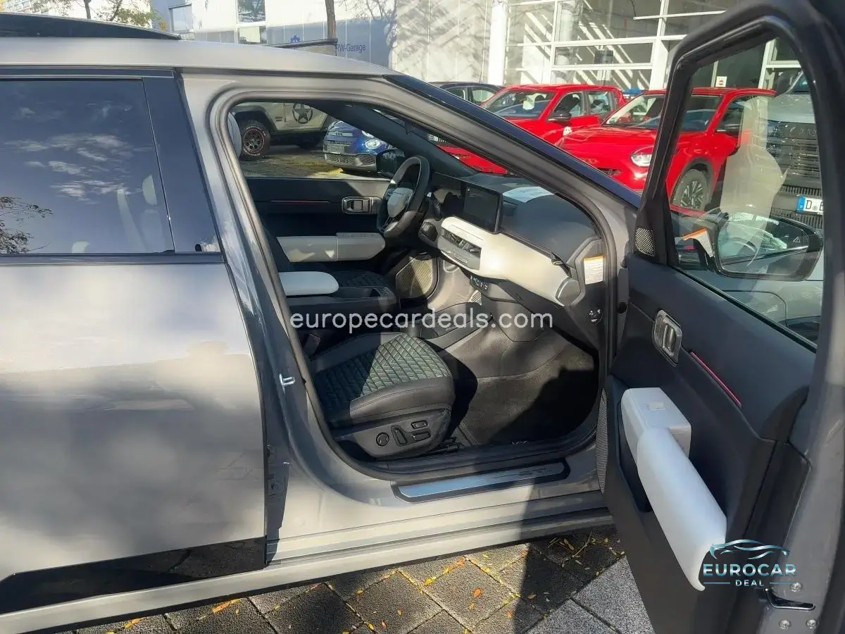 Kia EV4