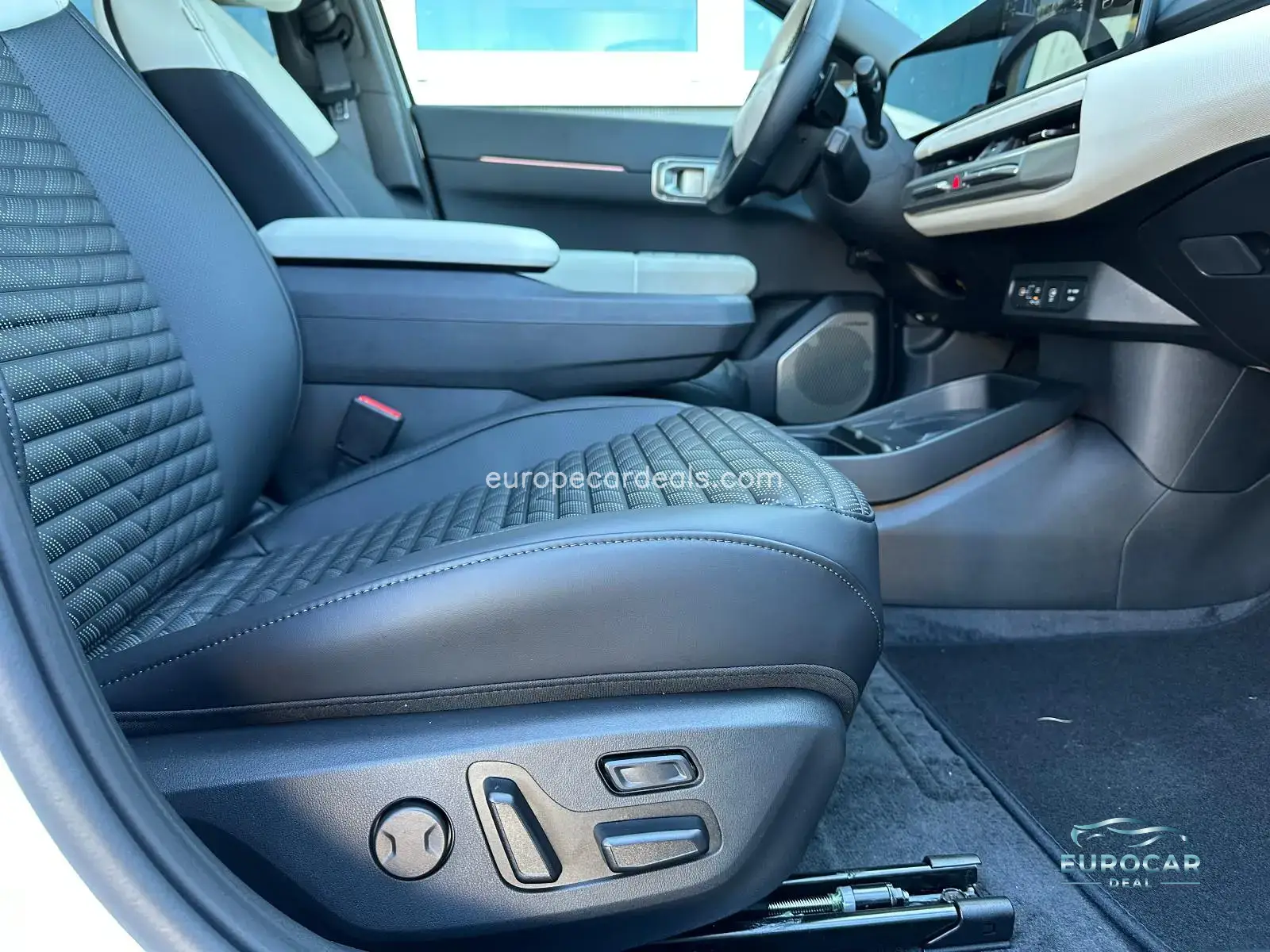 Kia EV4