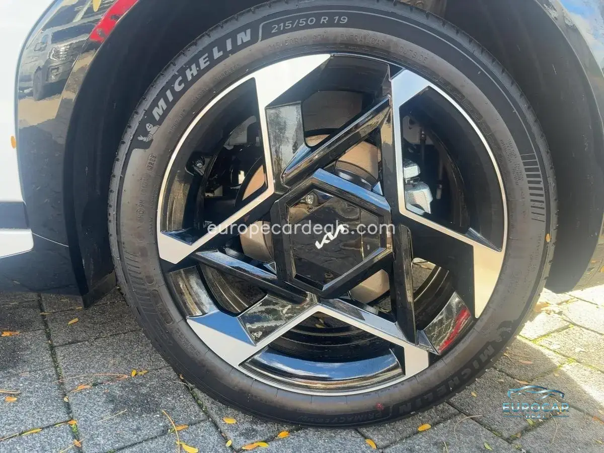 Kia EV4