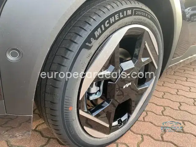 Kia EV4