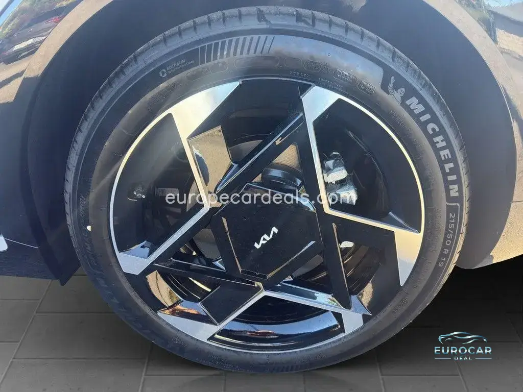 Kia EV4