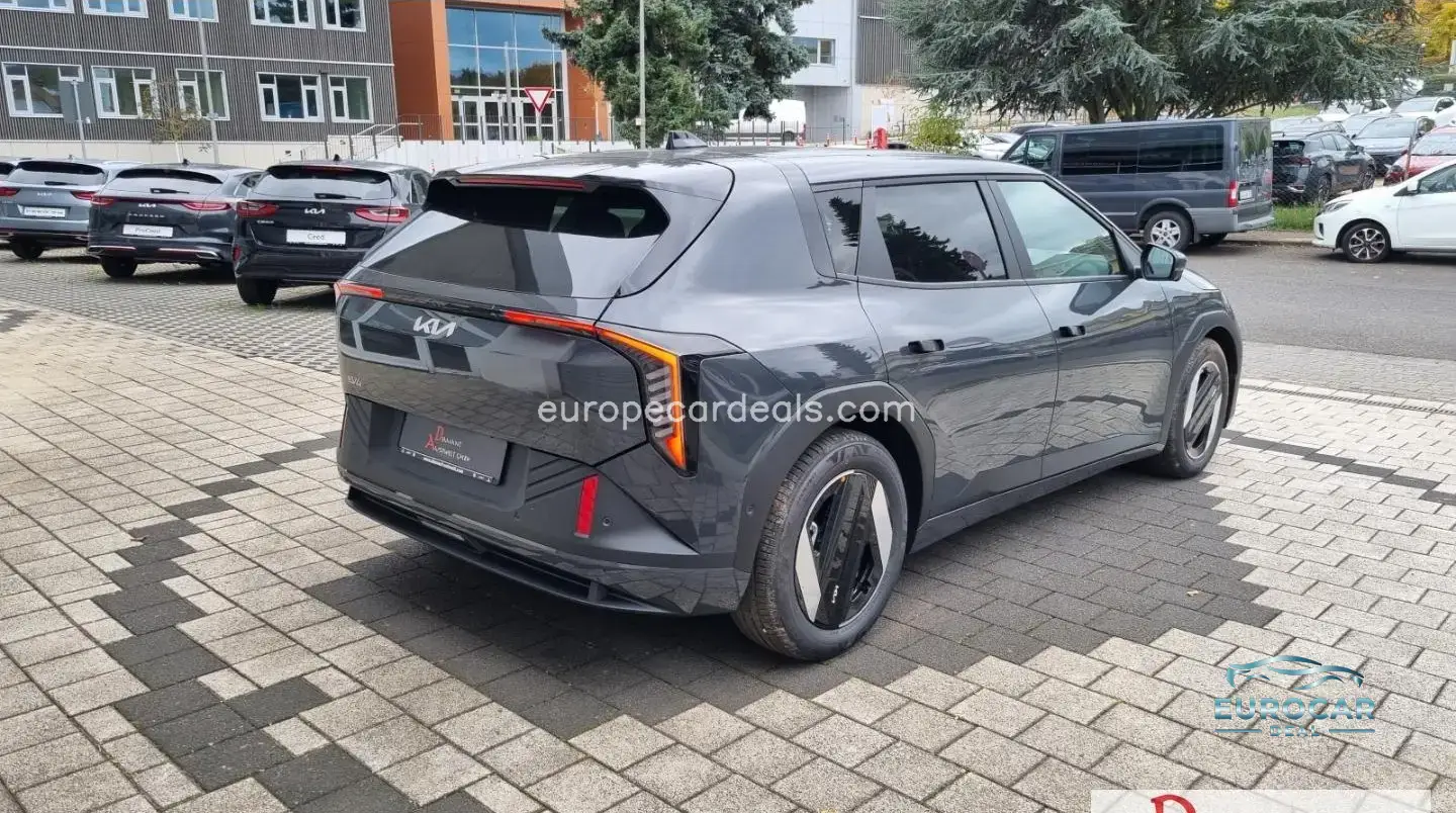 Kia EV4