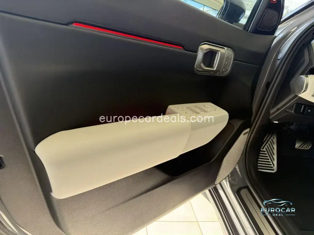 Kia EV4