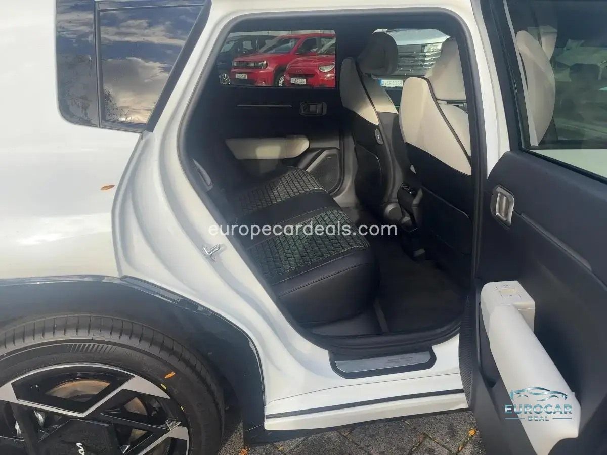 Kia EV4