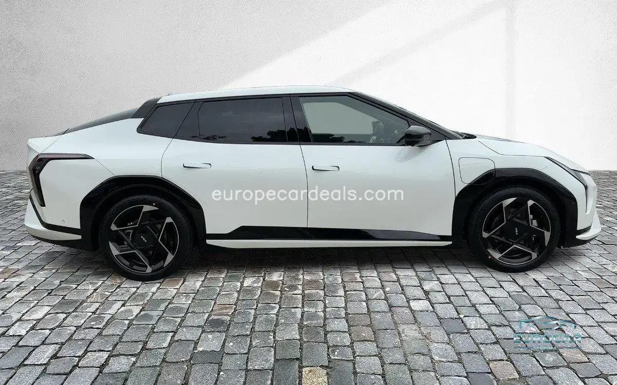 Kia EV4