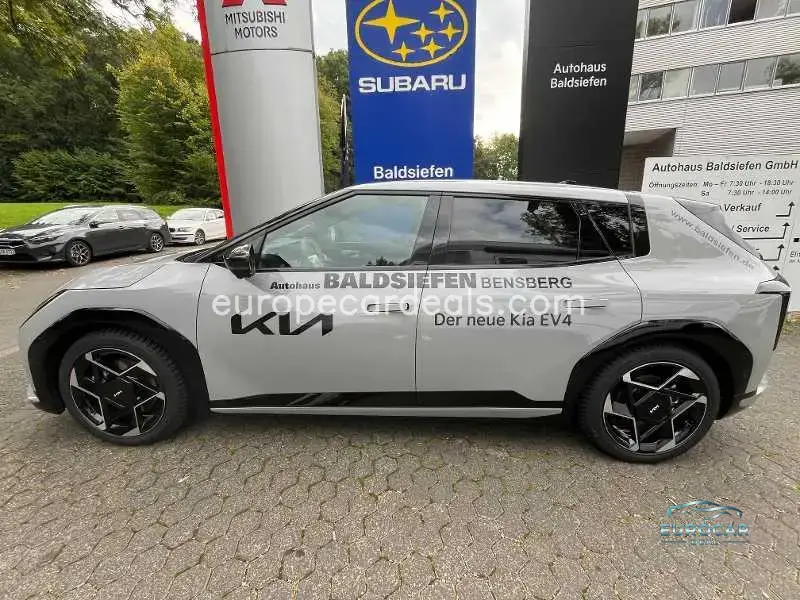 Kia EV4