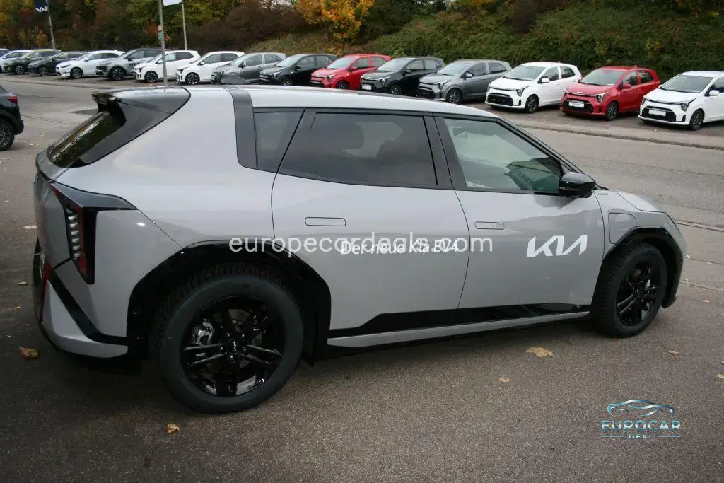 Kia EV4