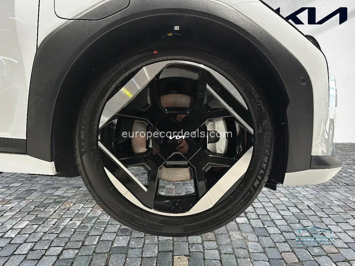 Kia EV4