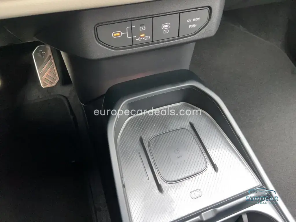 Kia EV4