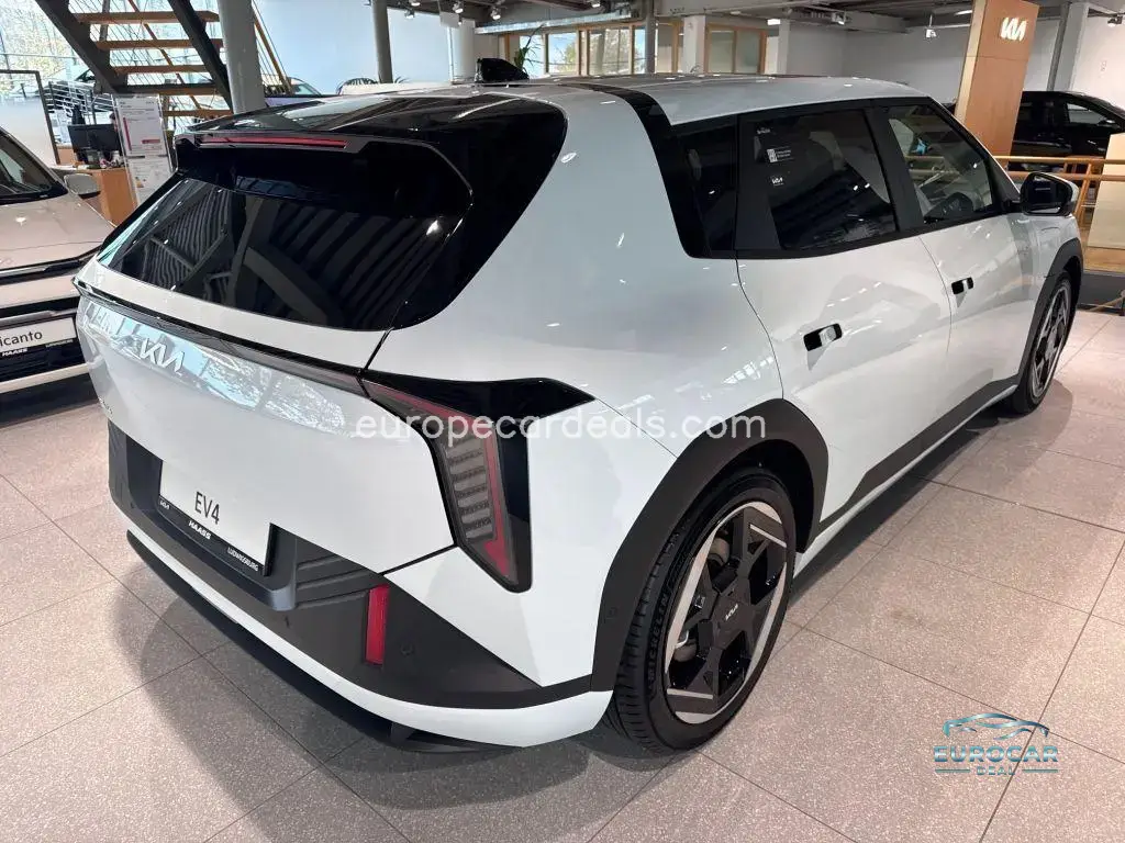 Kia EV4