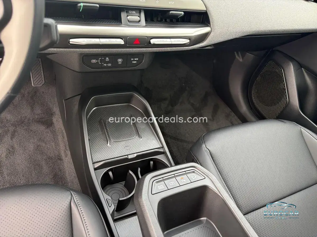 Kia EV4