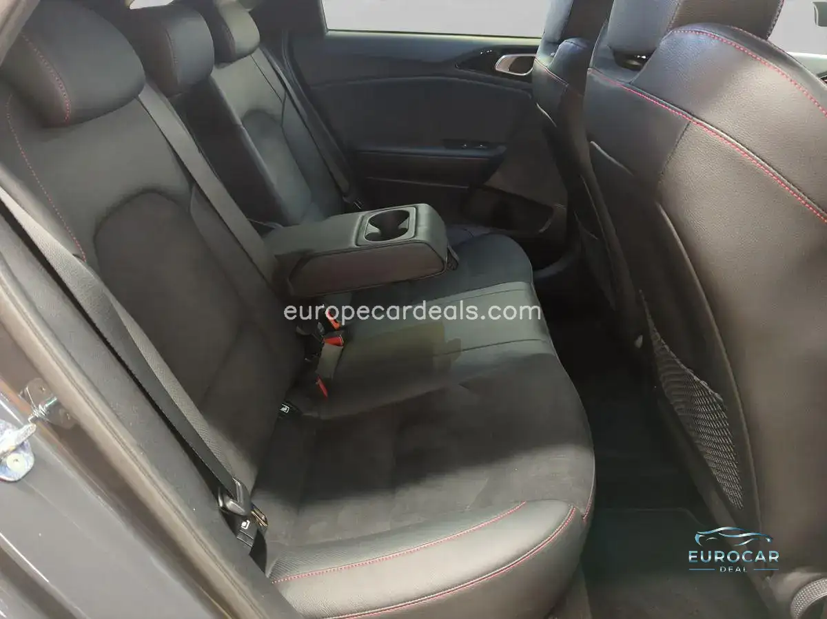 Kia pro cee’d / ProCeed