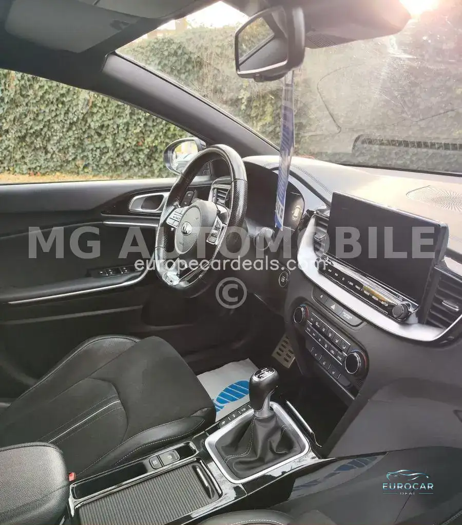 Kia pro cee’d / ProCeed