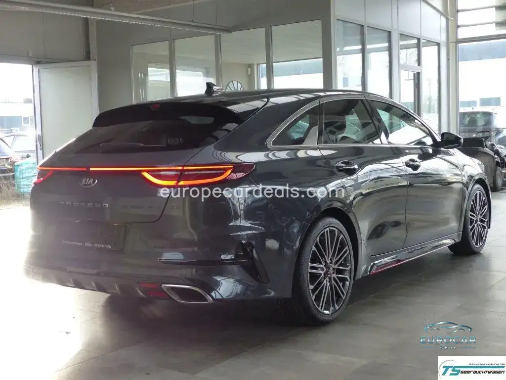 Kia pro cee’d / ProCeed