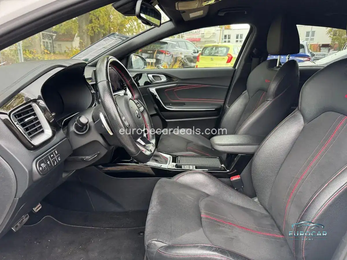 Kia pro cee’d / ProCeed