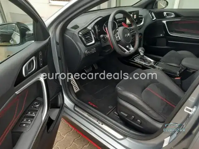 Kia pro cee’d / ProCeed