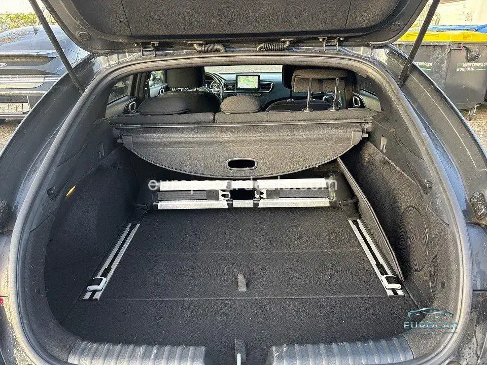 Kia pro cee’d / ProCeed