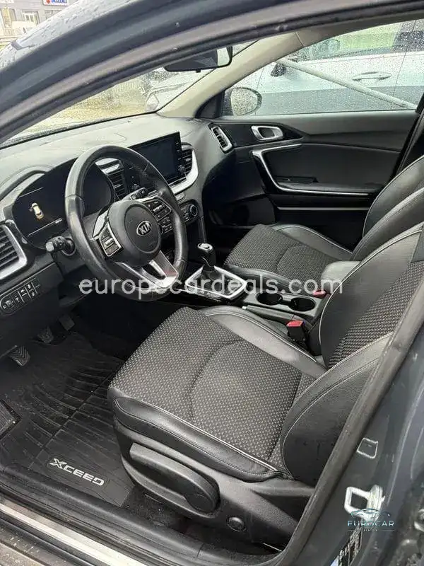 Kia XCeed