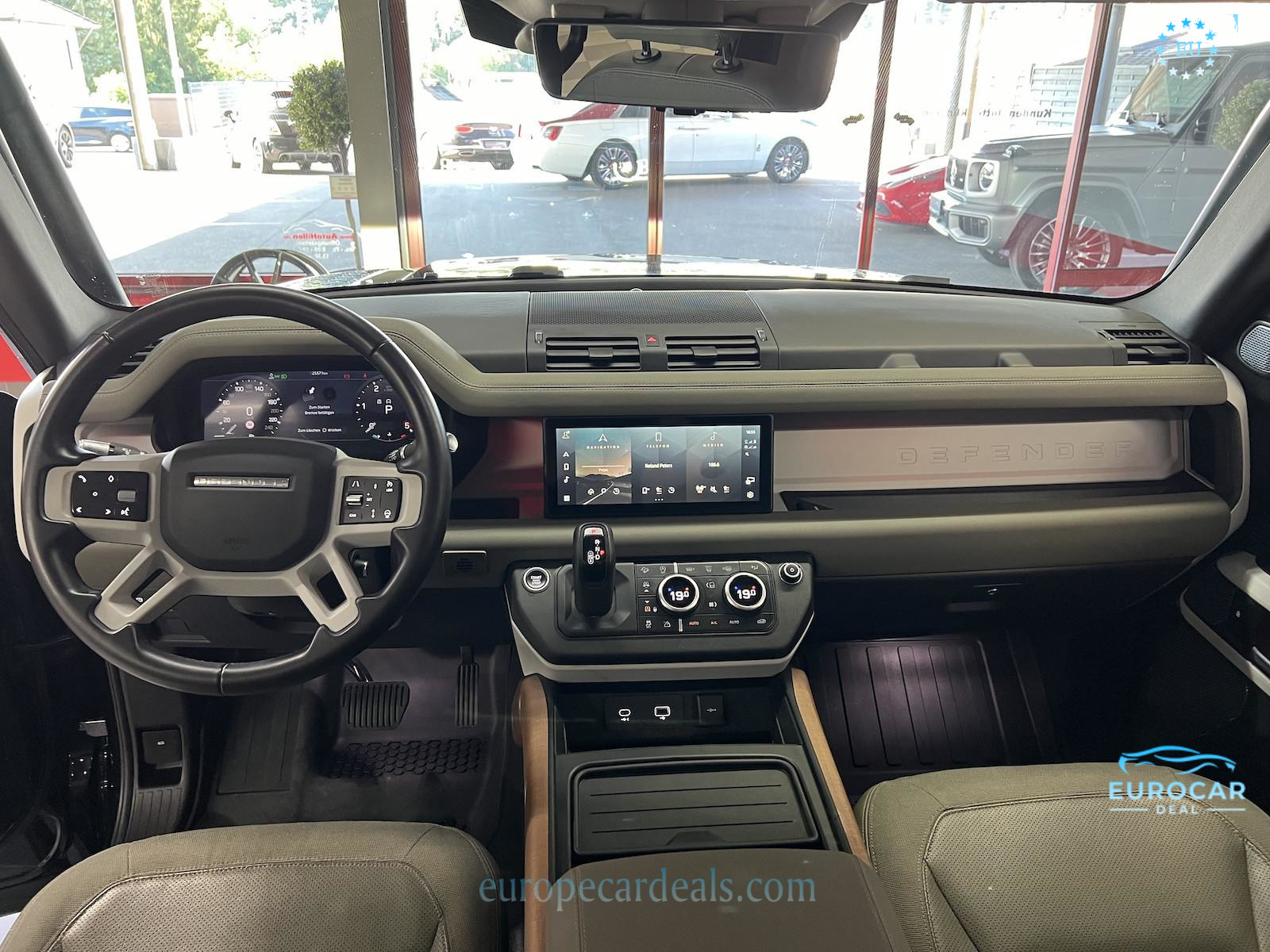 Land Rover Defender