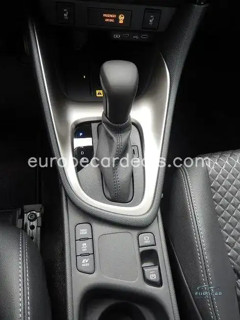 Mazda 2 Hybrid
