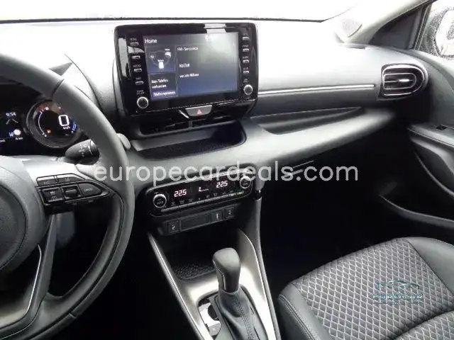 Mazda 2 Hybrid