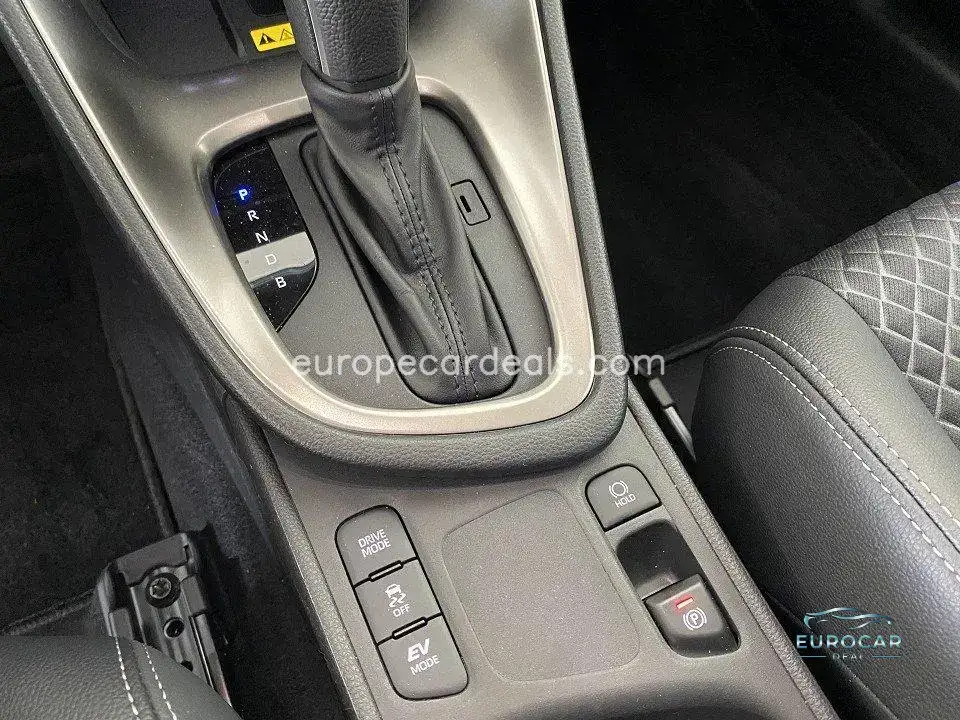 Mazda 2 Hybrid