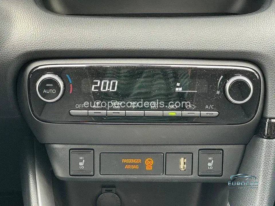 Mazda 2 Hybrid