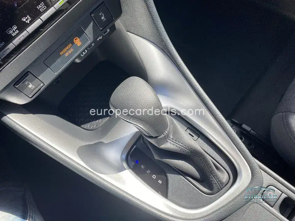 Mazda 2 Hybrid