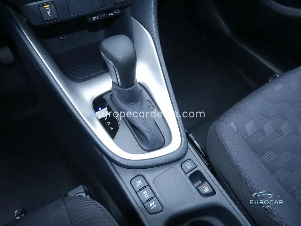 Mazda 2 Hybrid