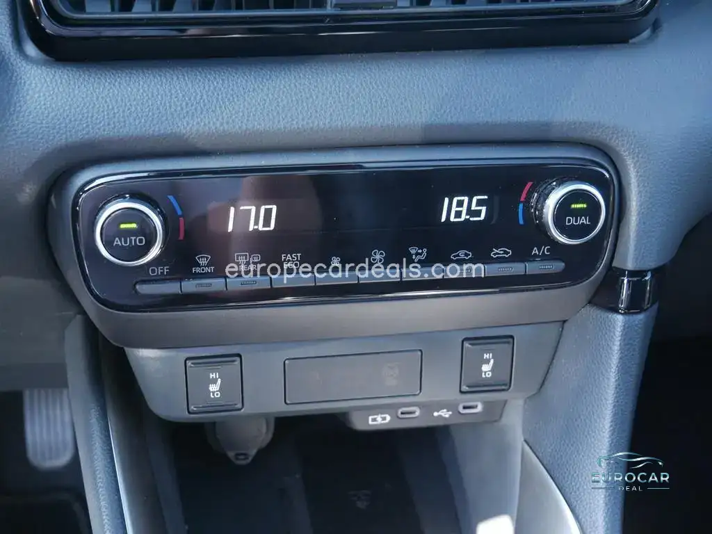 Mazda 2 Hybrid