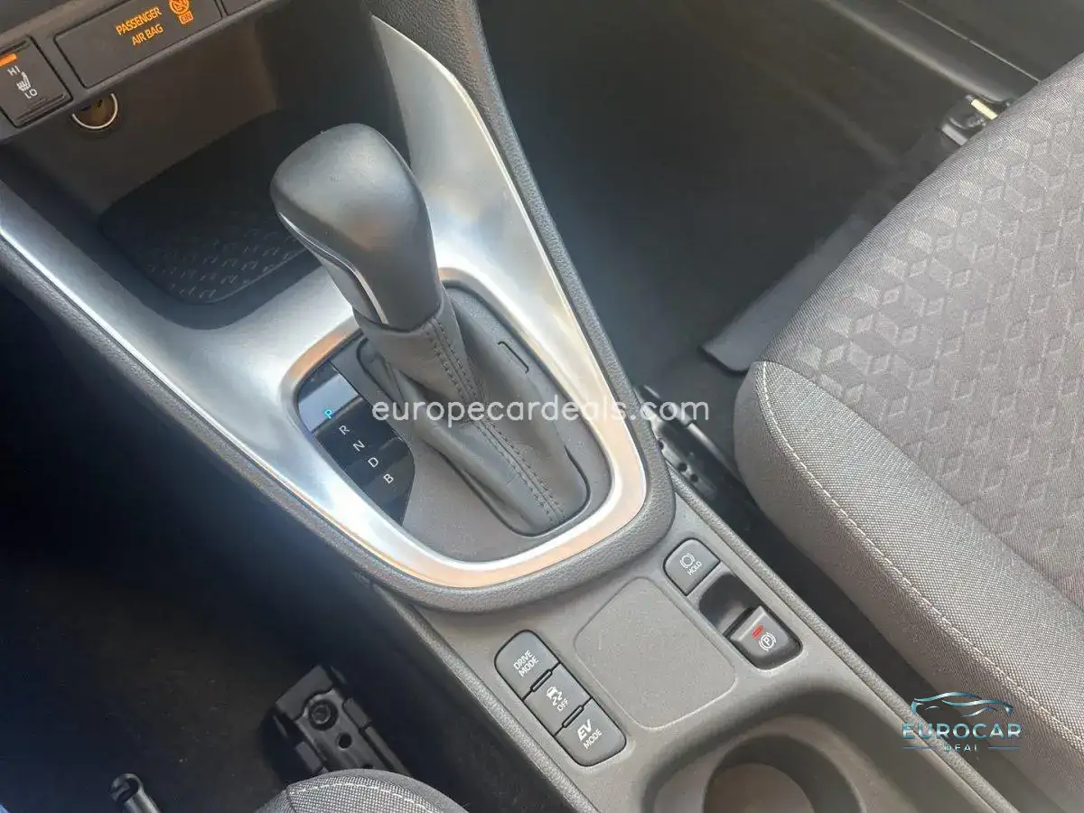 Mazda 2 Hybrid