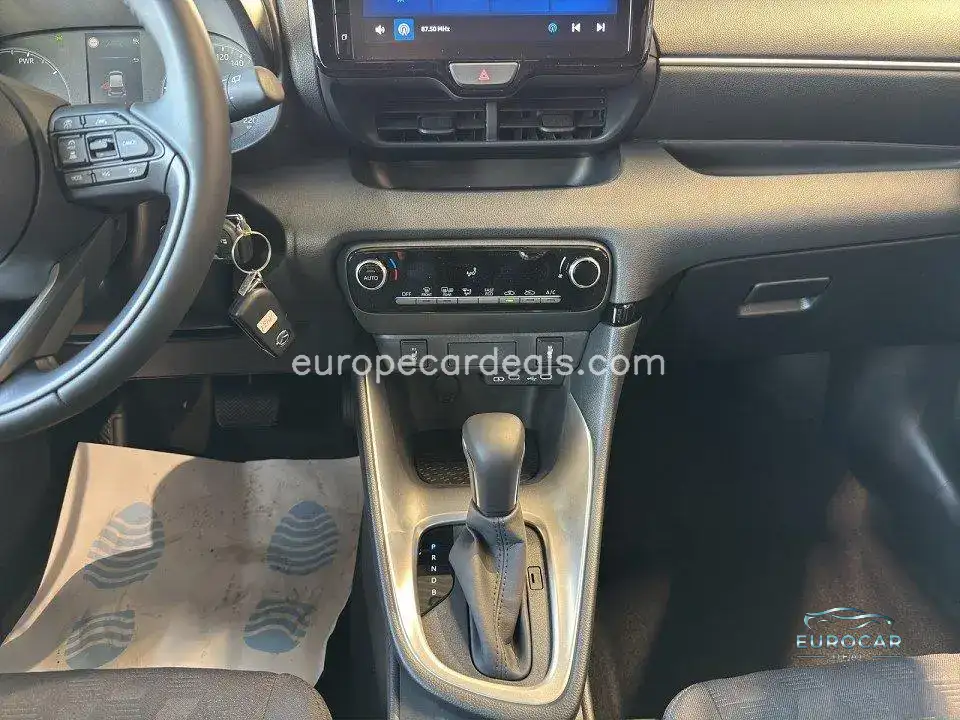 Mazda 2 Hybrid
