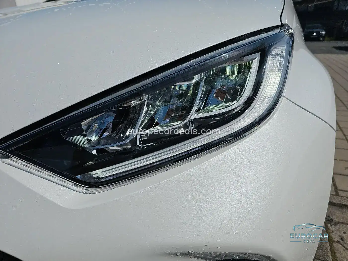 Mazda 2 Hybrid