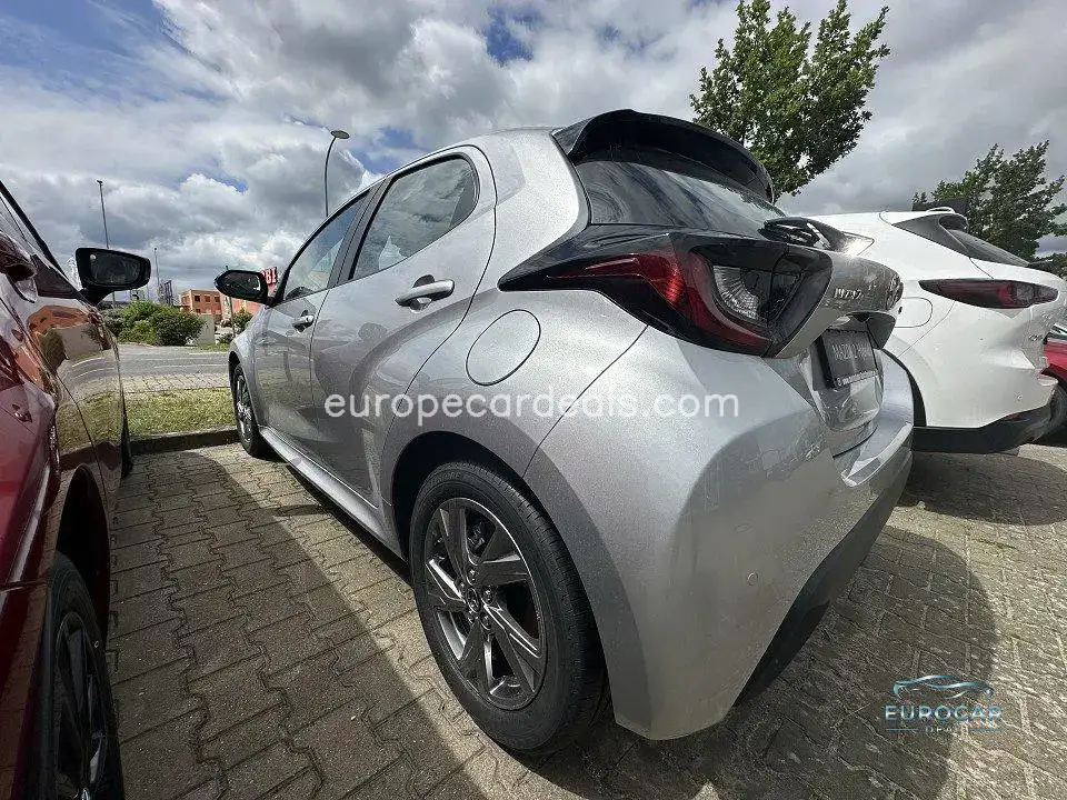 Mazda 2 Hybrid