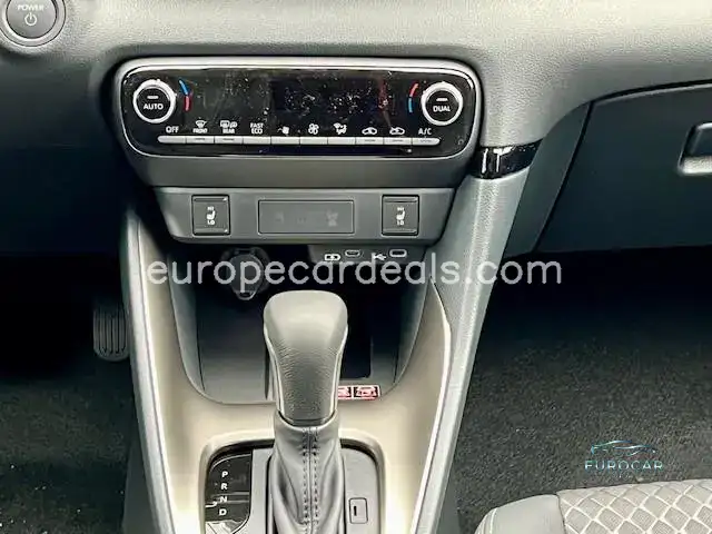 Mazda 2 Hybrid