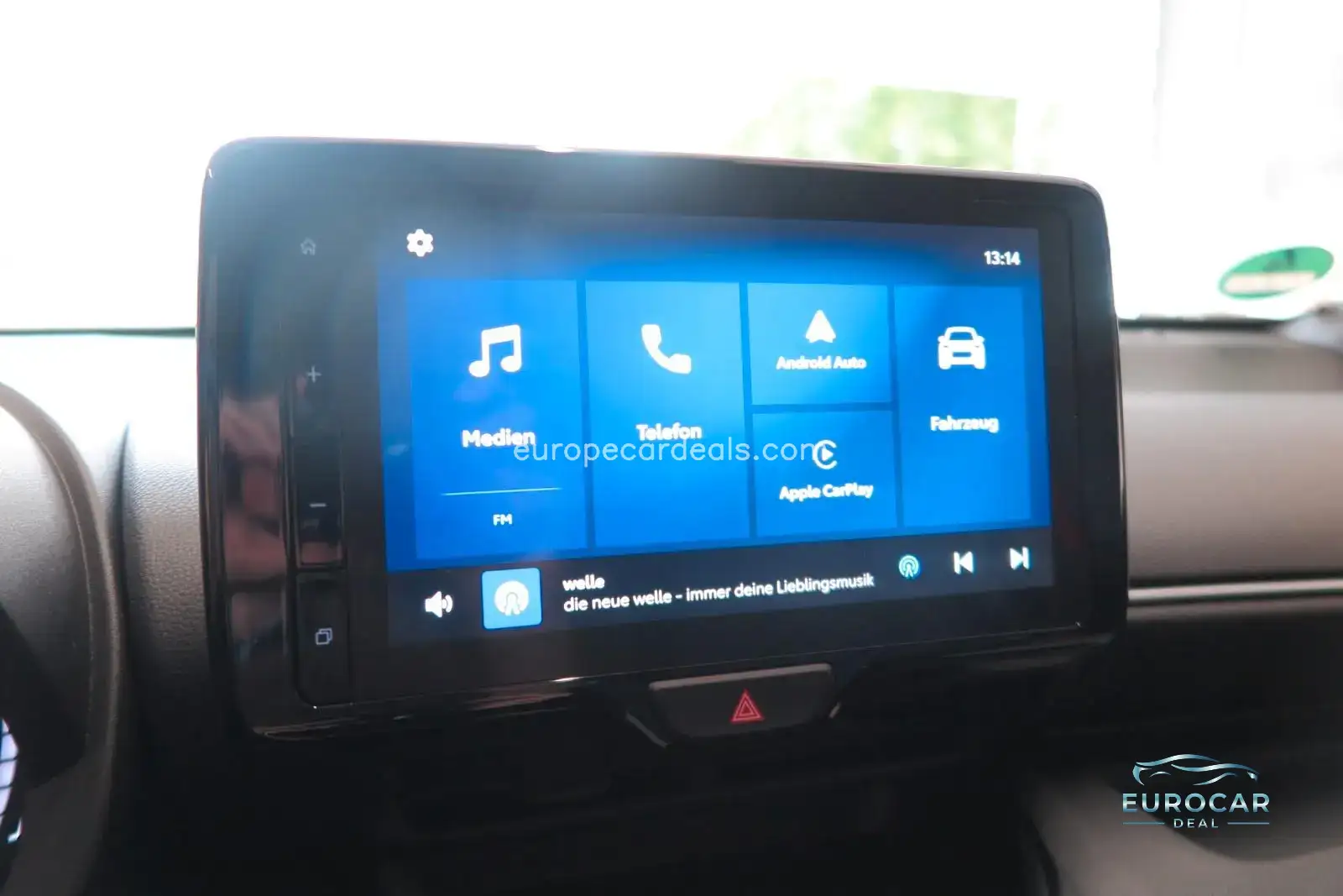 Mazda 2 Hybrid