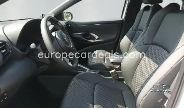 Mazda 2 Hybrid