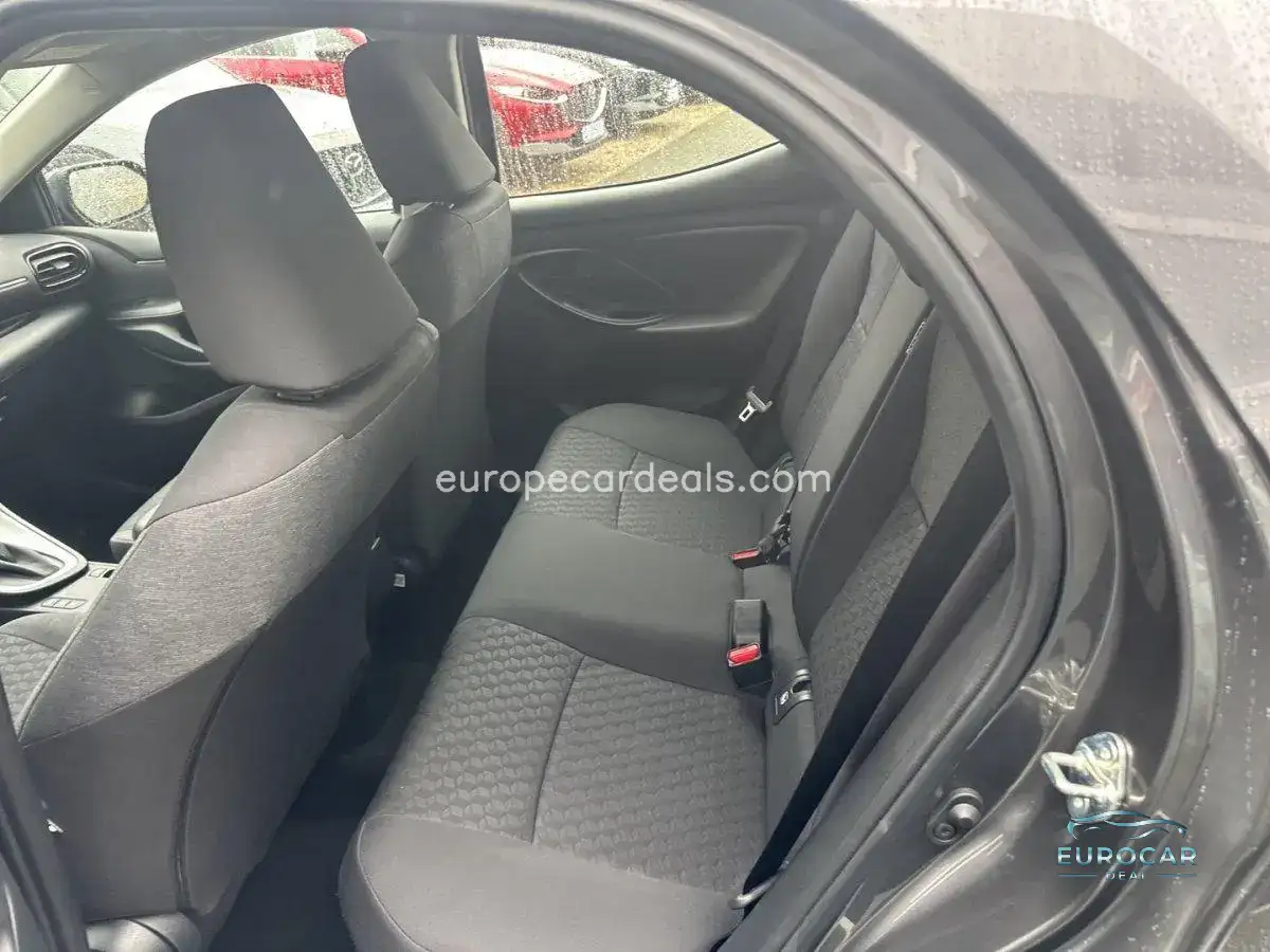 Mazda 2 Hybrid