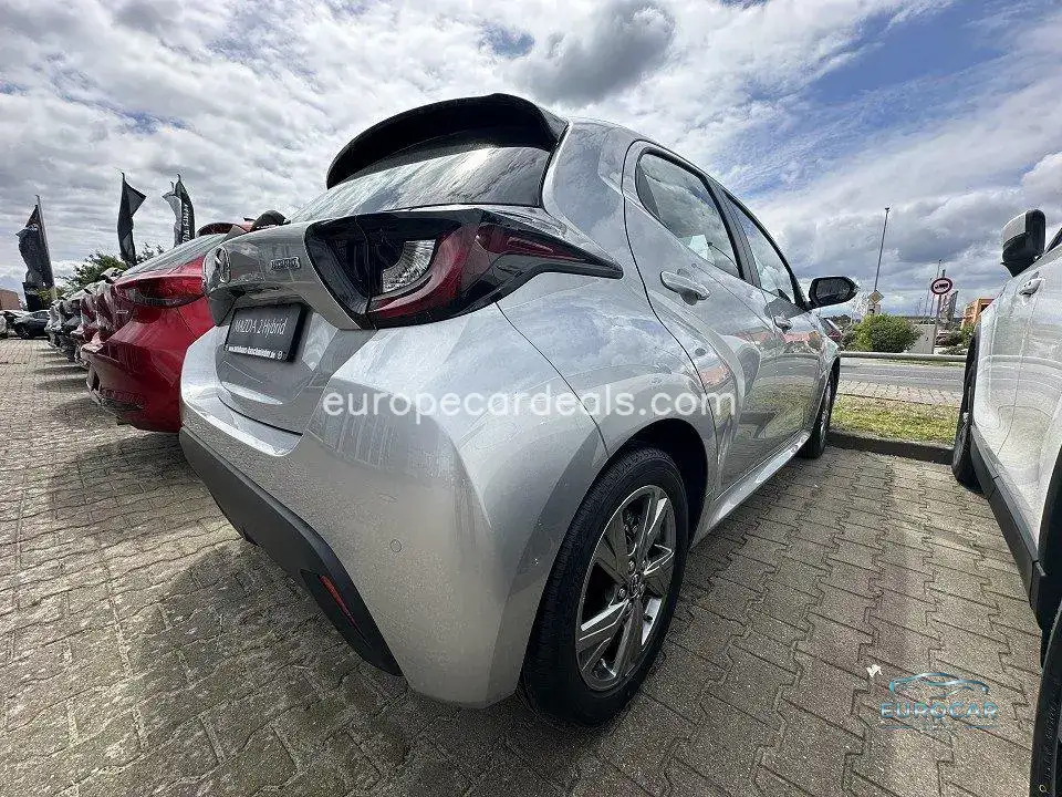Mazda 2 Hybrid