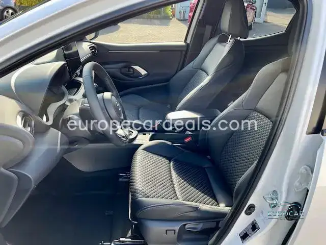 Mazda 2 Hybrid